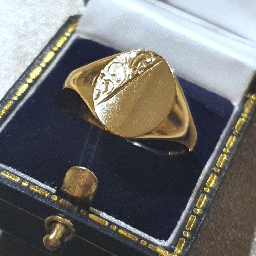vintage oval gold men's signet ring size t