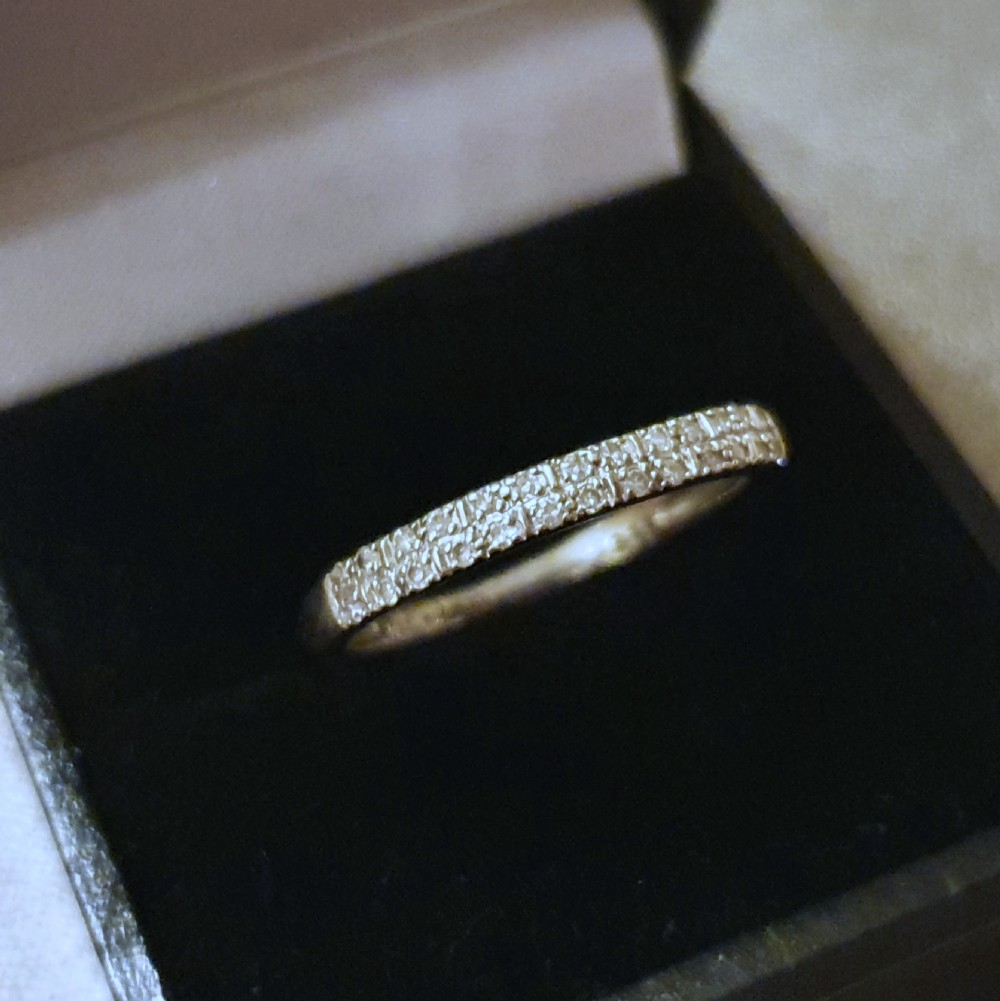 pav diamonds on 9ct white gold half eternity ring size p
