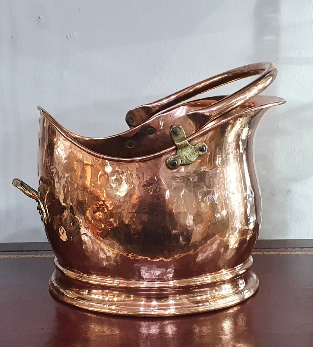 arts crafts hammered copper coal scuttle swing handle late 19th century