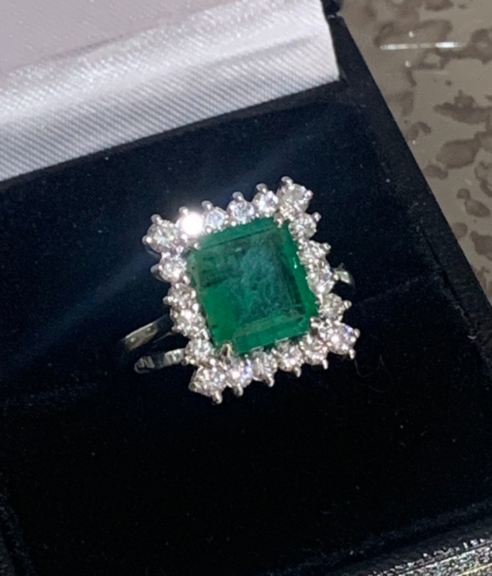 stunning 178ct natural emerald diamond large cluster ring in 18ct white gold