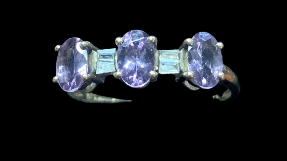 amethyst trilogy diamond 9ct gold ring size s